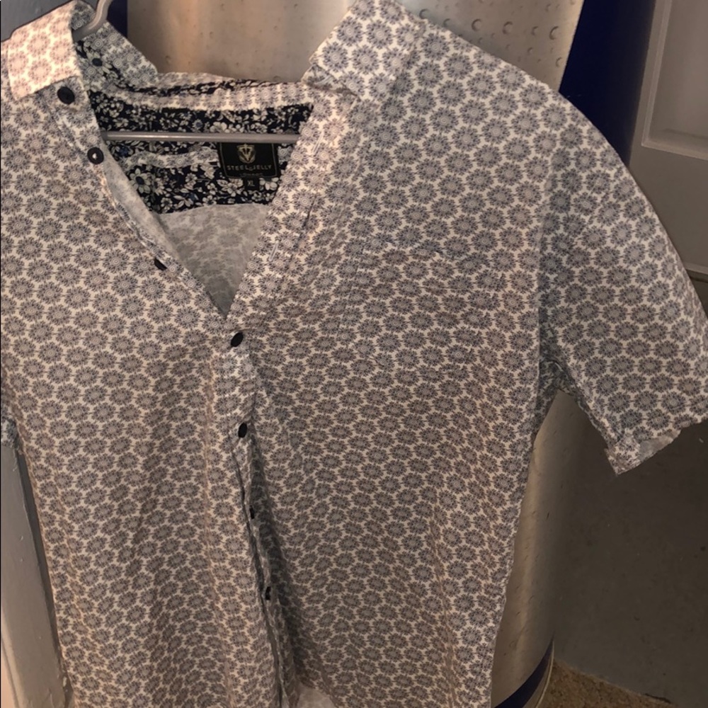 Fresh Button Down - Picture 2 of 3